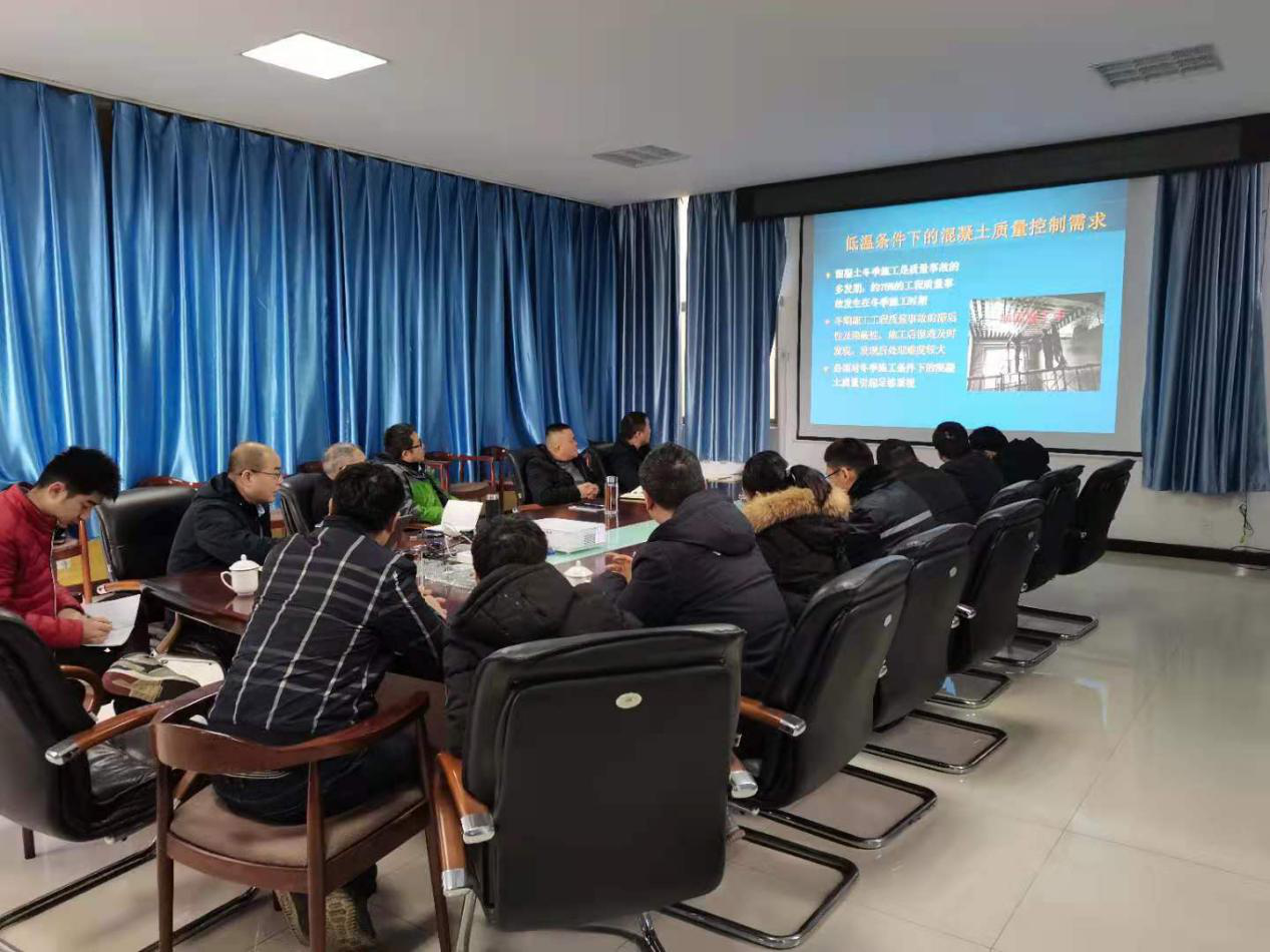 中國建筑科學研究院高桂波博士一行蒞臨河南港創公司進行技術指導